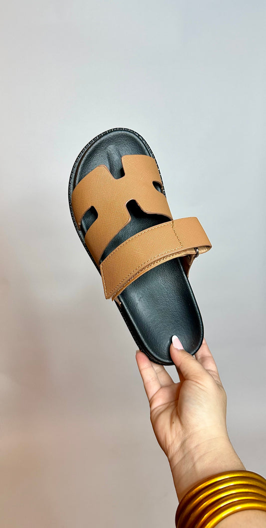Your Everyday Sandal - TAN
