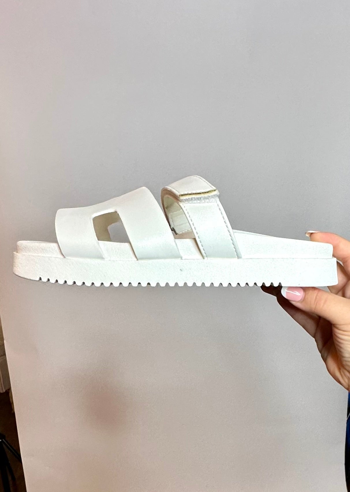 Your Everday Sandal - WHITE