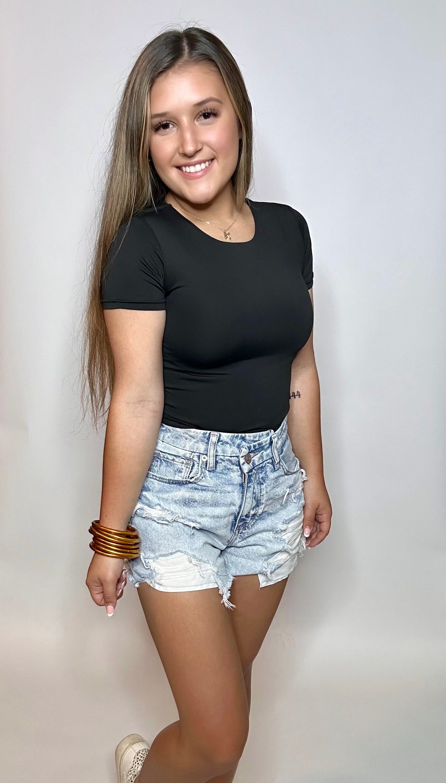 Black Basic - Cropped