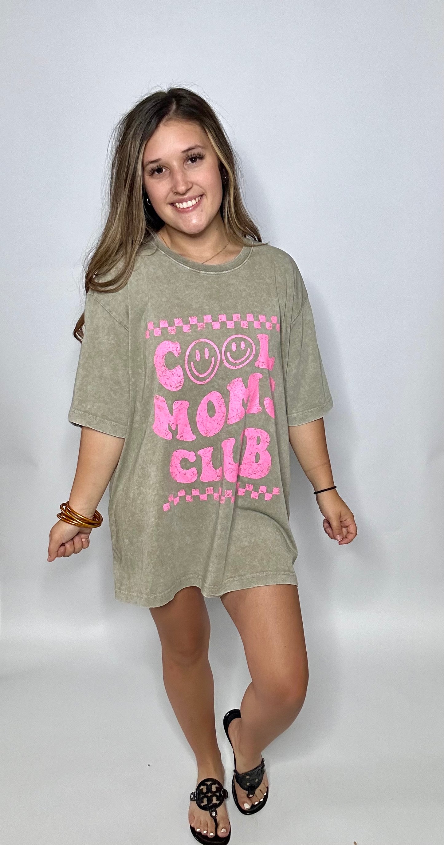 Cool Moms Club Graphic Tee