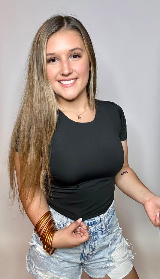 Black Basic - Cropped